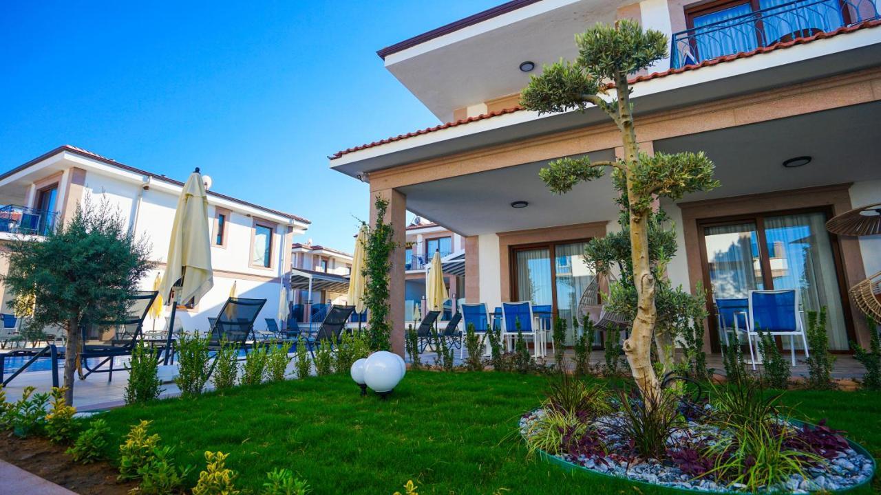 Rota Seaside Otel Cunda Bagian luar foto