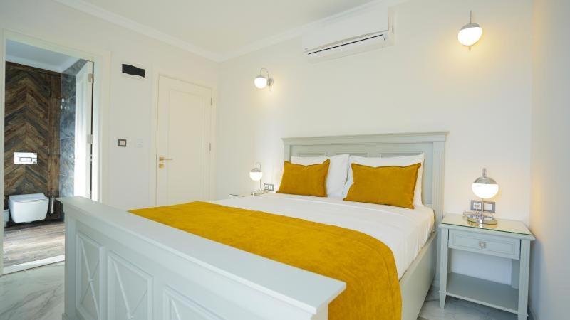Rota Seaside Otel Cunda Bagian luar foto