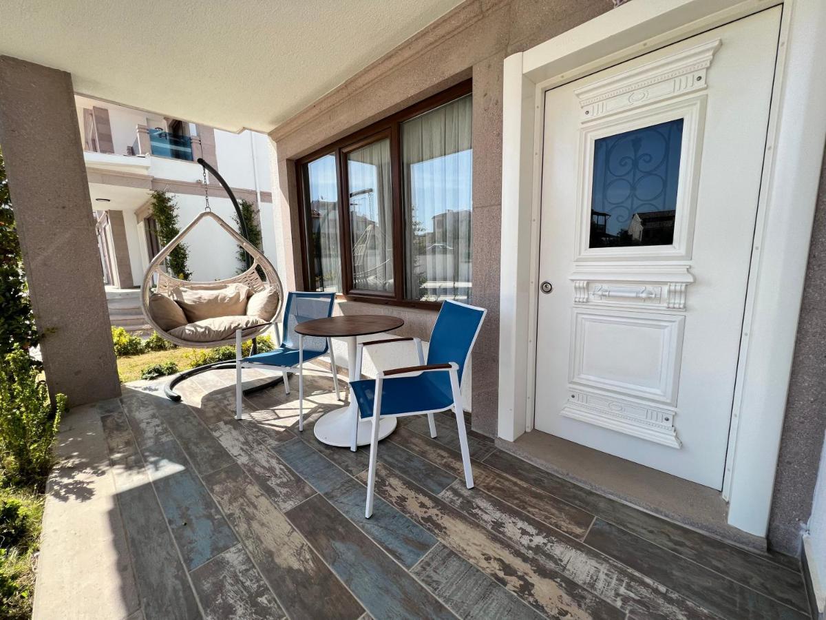 Rota Seaside Otel Cunda Bagian luar foto