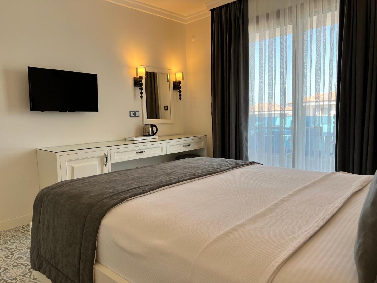 Rota Seaside Otel Cunda Bagian luar foto